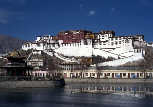 チベット　ラサ ポダラ宮